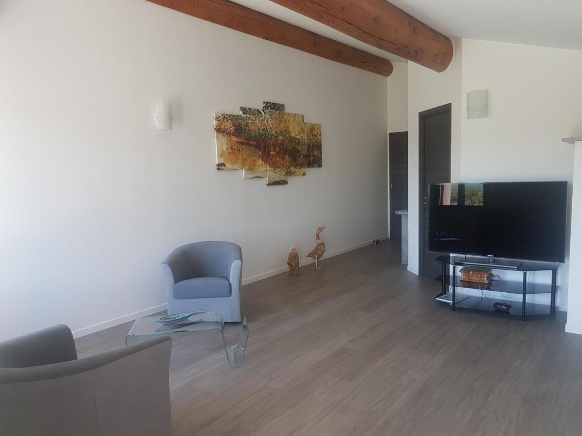 Bed and Breakfast Mas Des Fugueyrolles Cavaillon Exterior foto